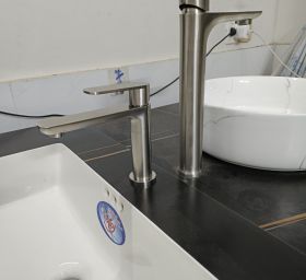 Vòi Lavabo Nóng Lạnh 100% INOX 304 HP-3030